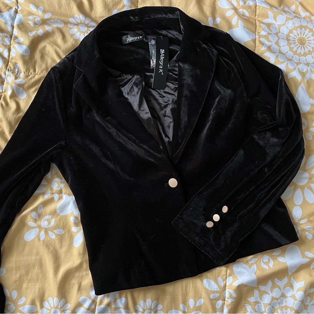 NWT Black velvet blazer